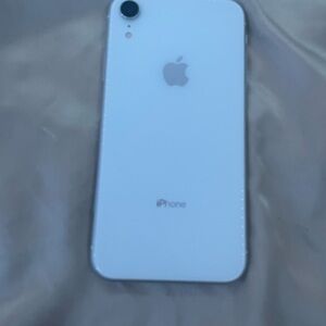 Apple iPhone in Elegant White